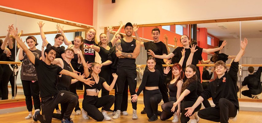Chris Jeffers meeting performing arts students